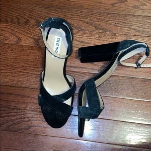 Steve Madden black heels